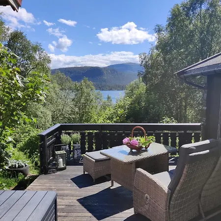 Fjord Peace Feriehus Skodje